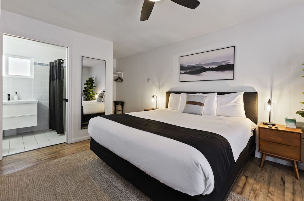 The Jeffrey Hotel Classic Room, 1 King Bed 15