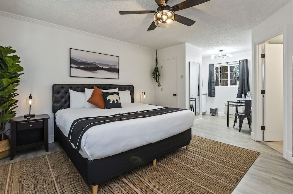 undefined The Jeffrey Hotel 3