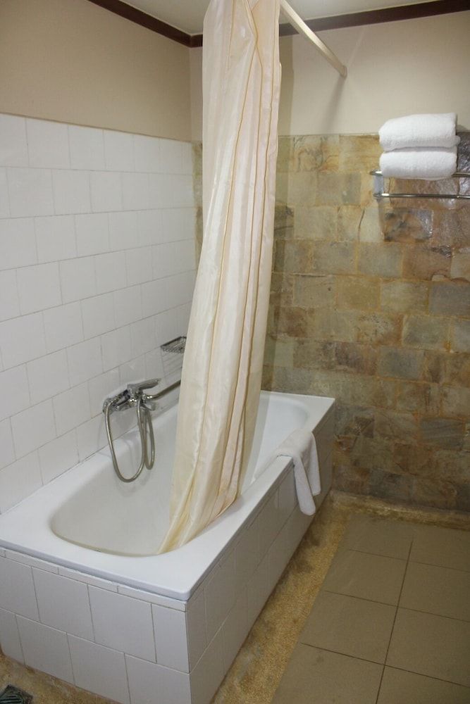 Tanjung Lesung Beach Hotel Cottage Mutiara 6