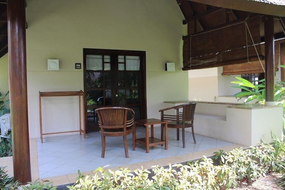 Tanjung Lesung Beach Hotel Cottage Mutiara 5