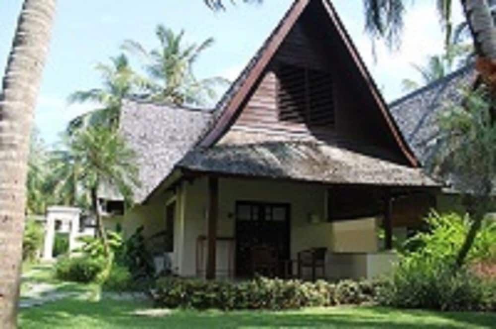 Tanjung Lesung Beach Hotel Cottage Mutiara 4