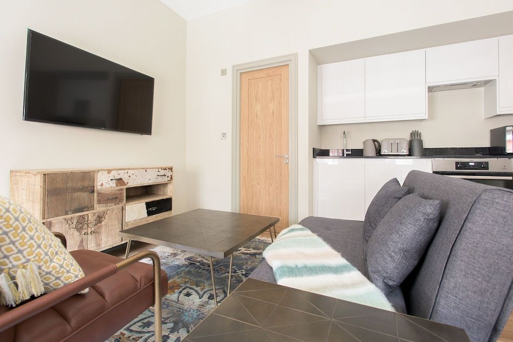 undefined The Soho Loft - Elegant & Modern 1bdr in Soho