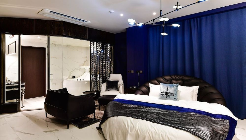 Hotel Ritz Suite, Non Smoking 3