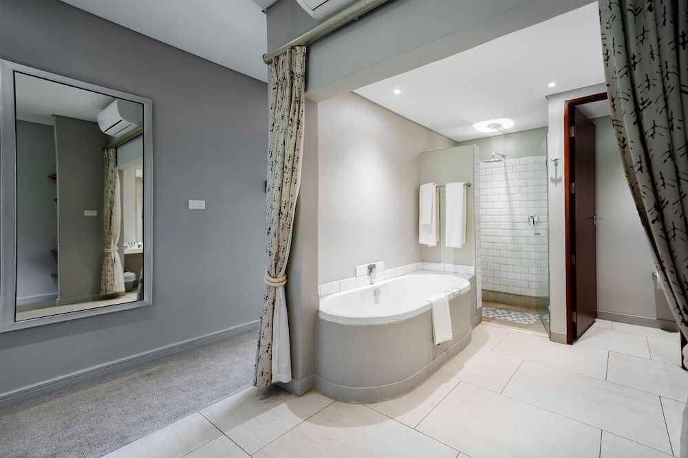 Chobe Safari Lodge Luxury Room 5