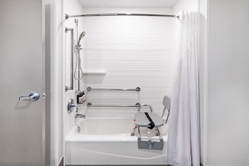 Standard Room, 2 Queen Beds, Accessible, Non Smoking (Communications)