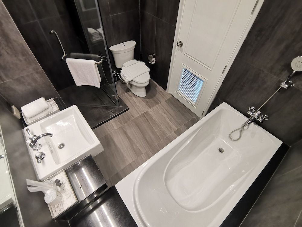 The Bless Hotel and Residence Premier Room 3