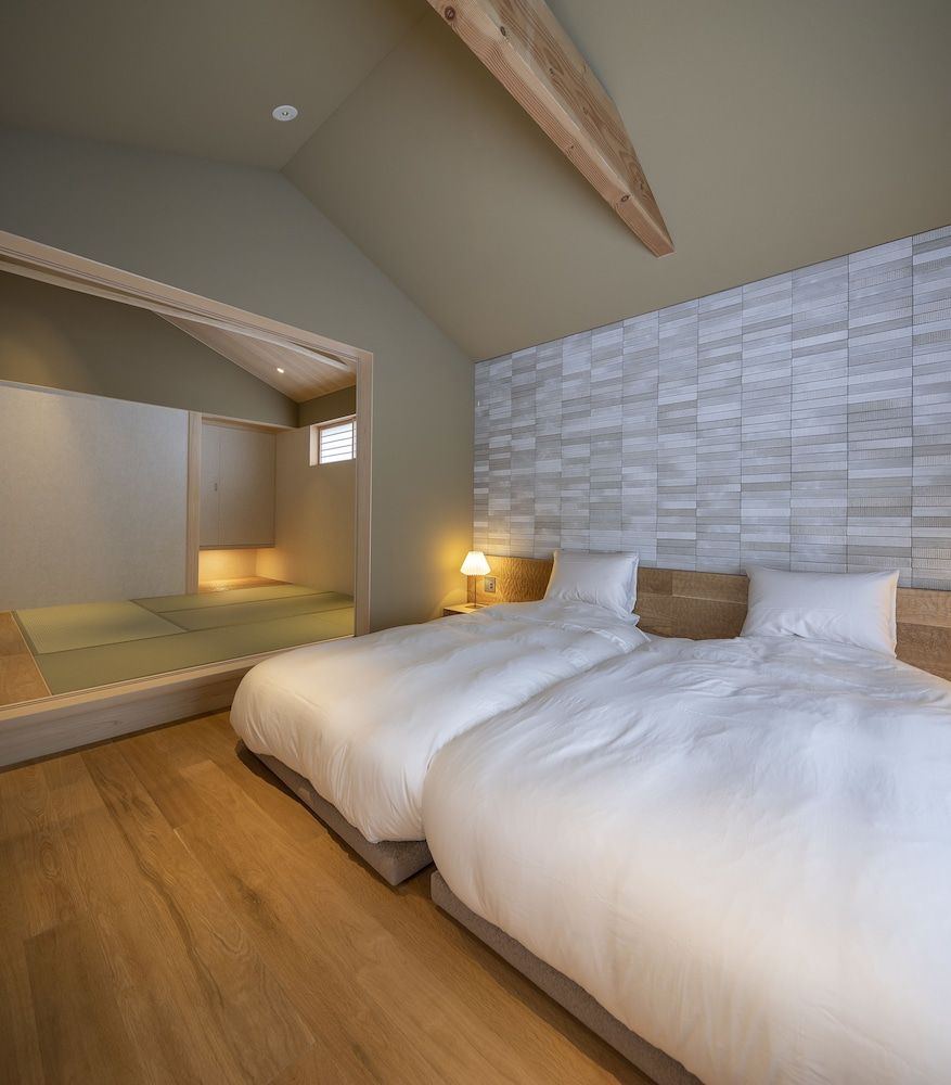 Campton Kiyomizu, Futon, Semidouble and Twinxl, Garden View, Bathtub