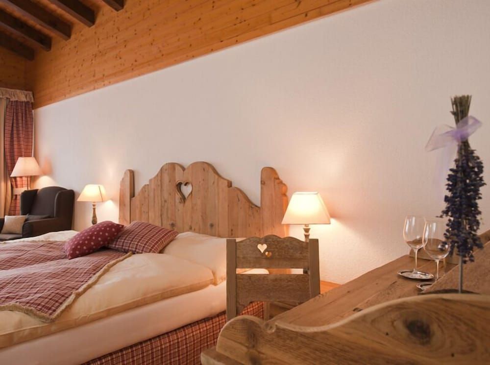 Hotel Beau-Site Adelboden Junior Suite, Balcony (Alpencharme) 2