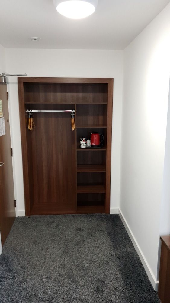 Premier Lodge Double Room 6