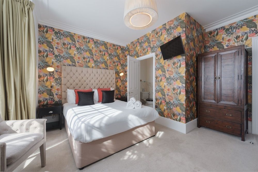 Florence Suite Hotel & Restaurant Executive King Room with Shower 6