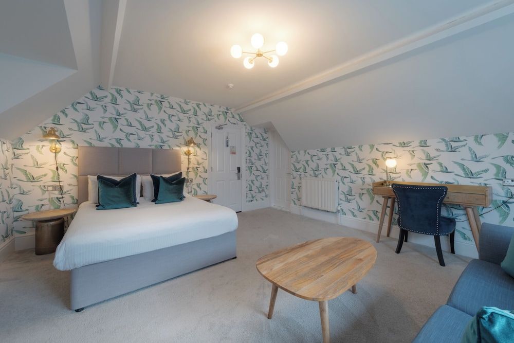 Florence Suite Hotel & Restaurant Family Room for 4