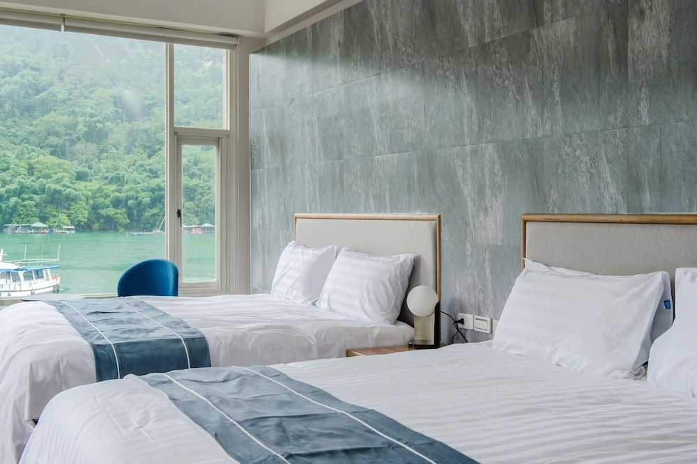 Shui Yang Lakeview House with Elevator Superior Quadruple Room, Lake View