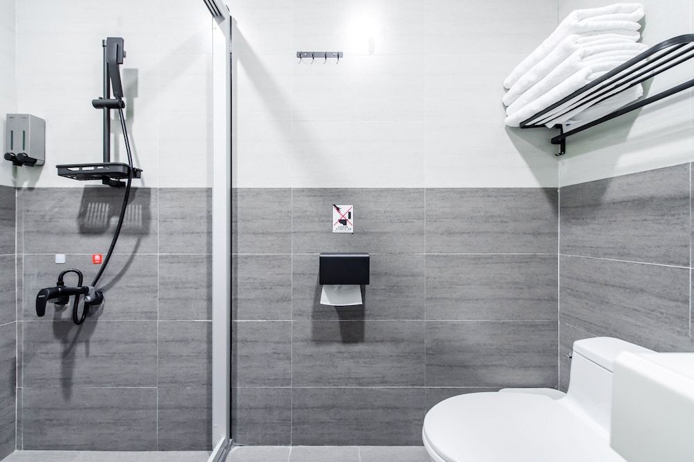 Shui Yang Lakeview House with Elevator Quadruple Room, Lake View 14