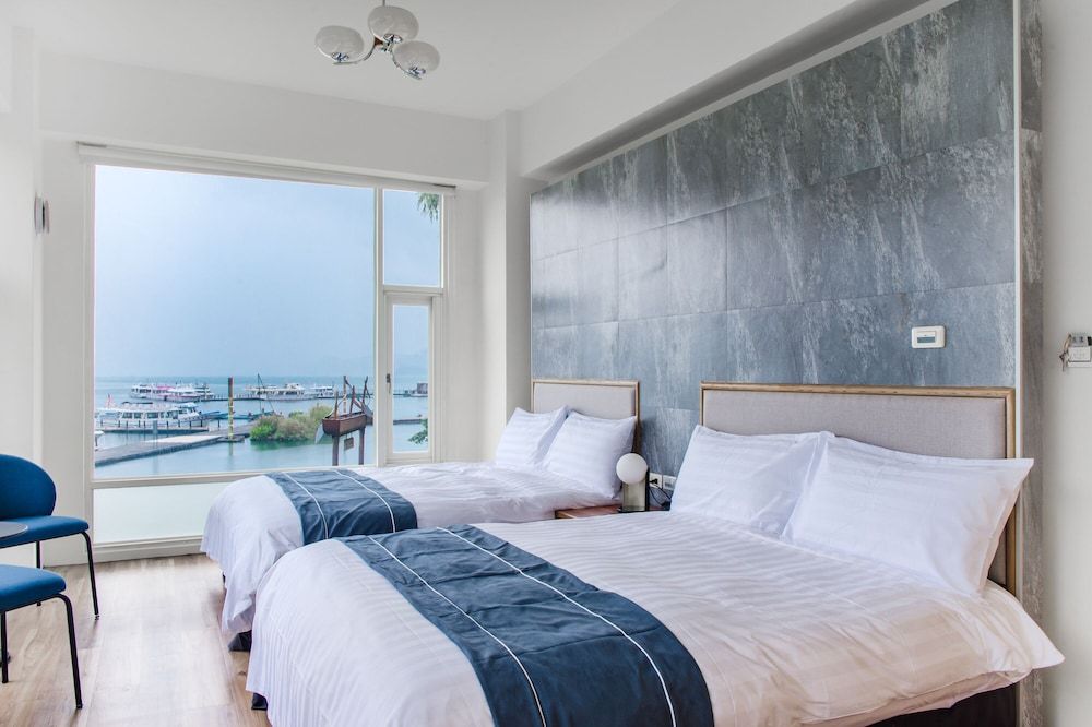 Shui Yang Lakeview House with Elevator Quadruple Room, Lake View 6