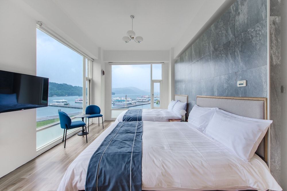 Shui Yang Lakeview House with Elevator Quadruple Room, Lake View 7