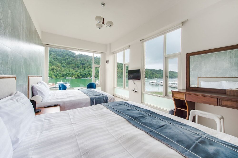 Shui Yang Lakeview House with Elevator Quadruple Room, Lake View 2