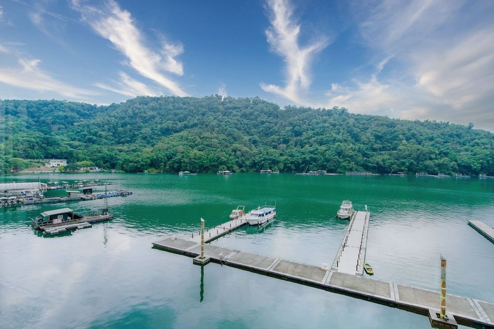 Shui Yang Lakeview House with Elevator Superior Quadruple Room, Lake View 11