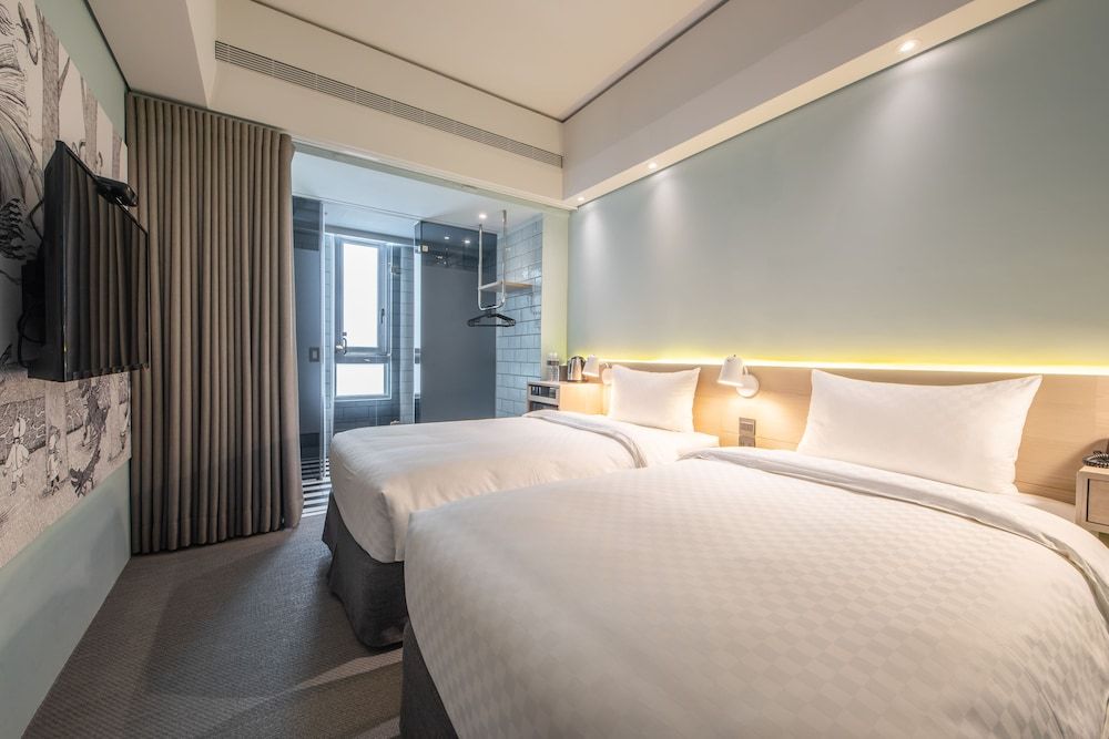 Hotel Ramble Run of House ( check in after 9pm) 3