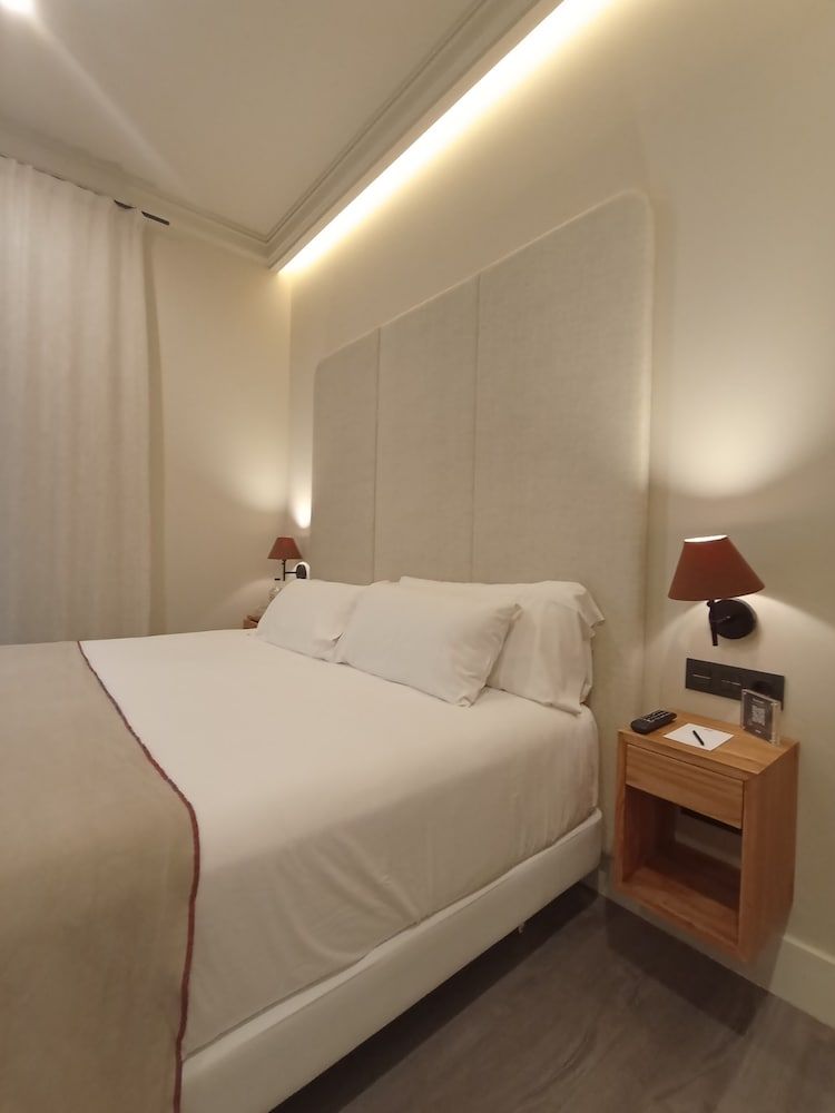 Uma Suites Parada del Marqués Junior Suite 3