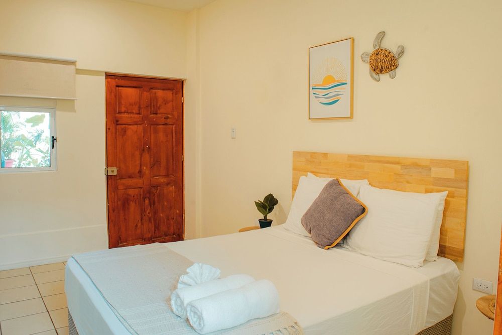 Zulu Surf Hotel Standard Double Room 9