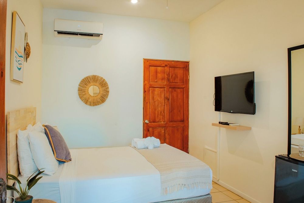 Zulu Surf Hotel Standard Double Room 7