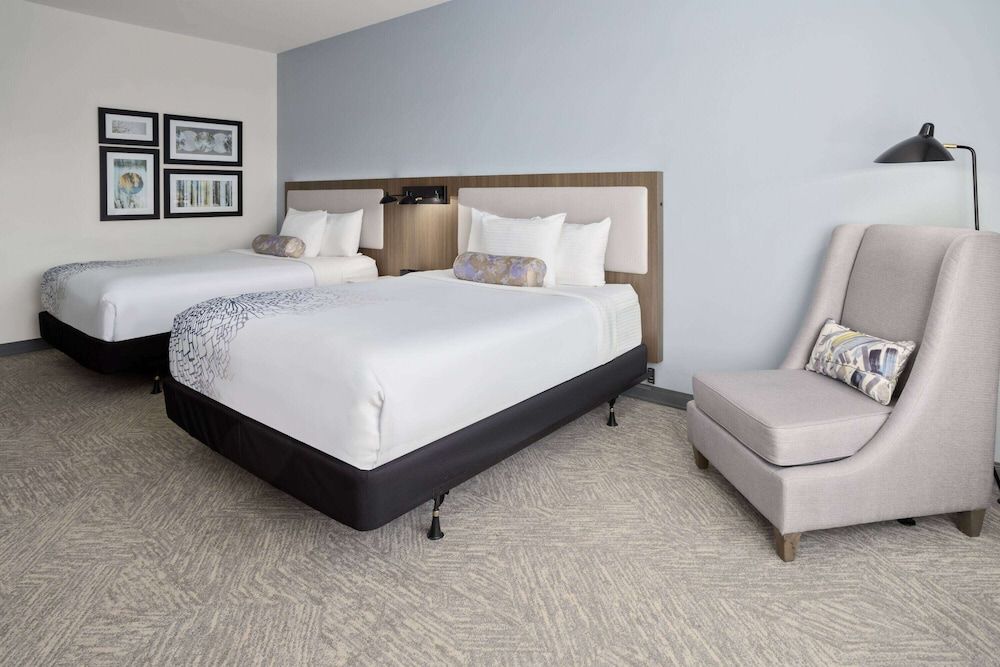 Room, 2 Queen Beds, Accessible, Non Smoking