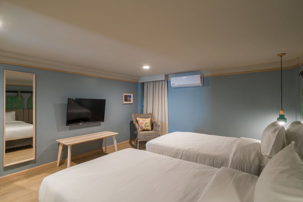 undefined The Blanket Hotel 7