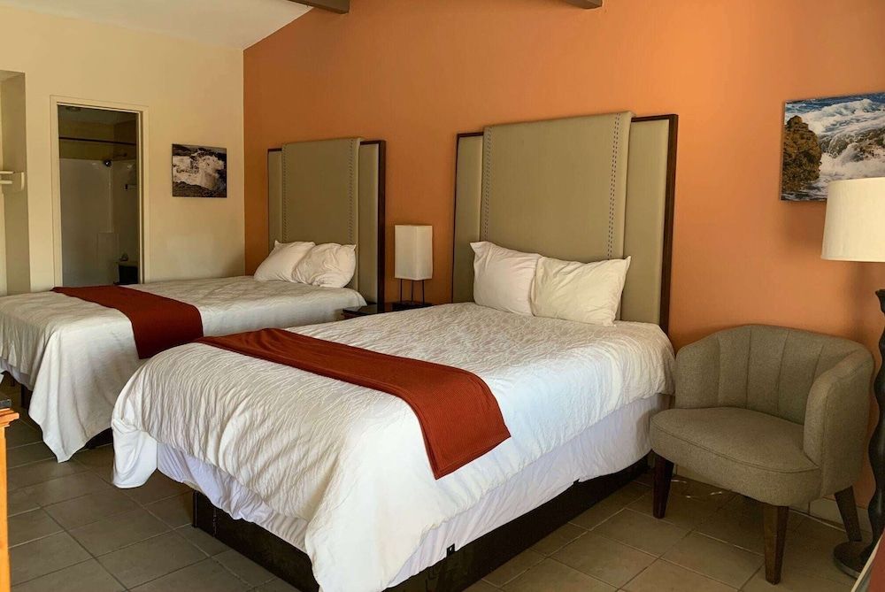 Room, 2 Queen Beds, Non Smoking