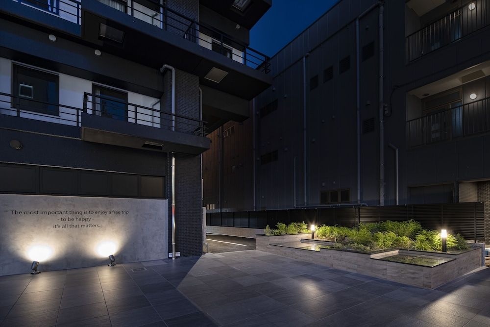 undefined Willows Hotel Osaka Shinimamiya 2