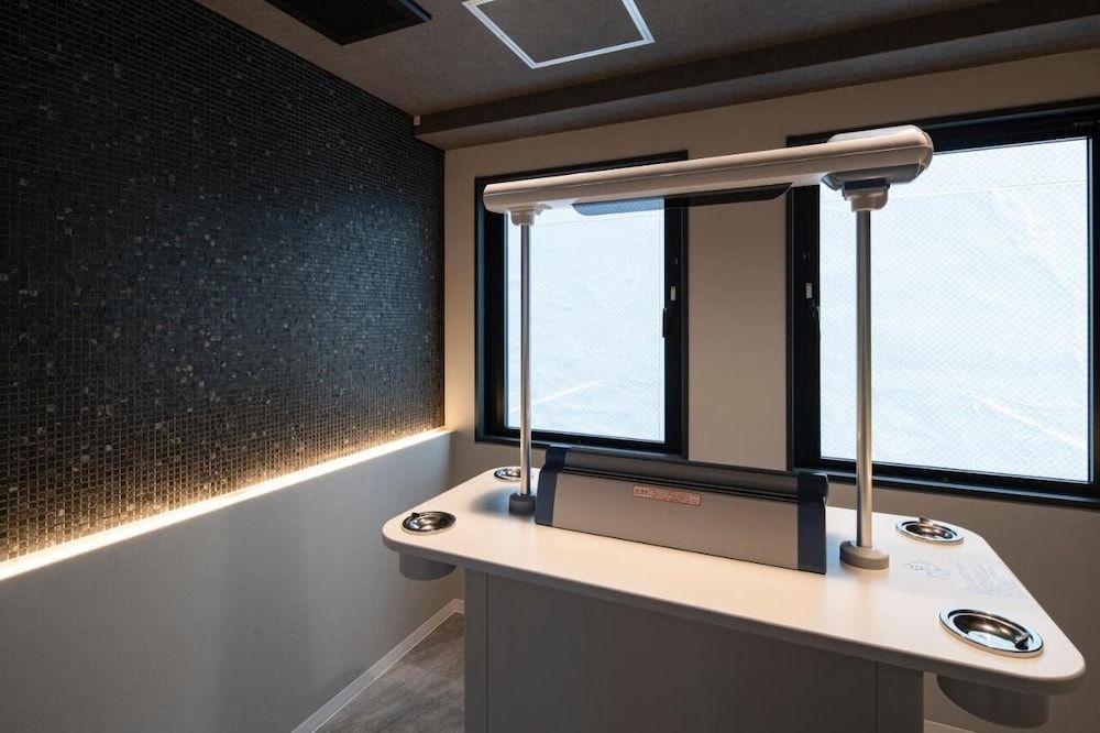 undefined Willows Hotel Osaka Shinimamiya 9