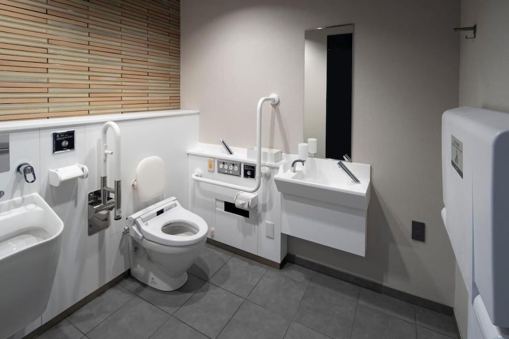 undefined Willows Hotel Osaka Shinimamiya 8