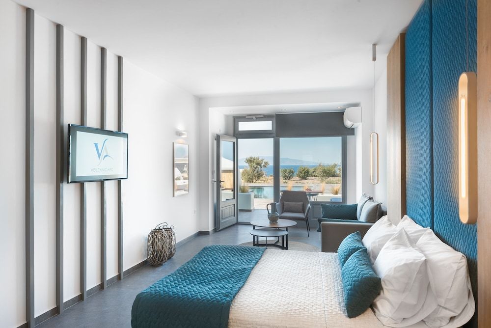 Volcanic Arc Suites Executive Suite 15