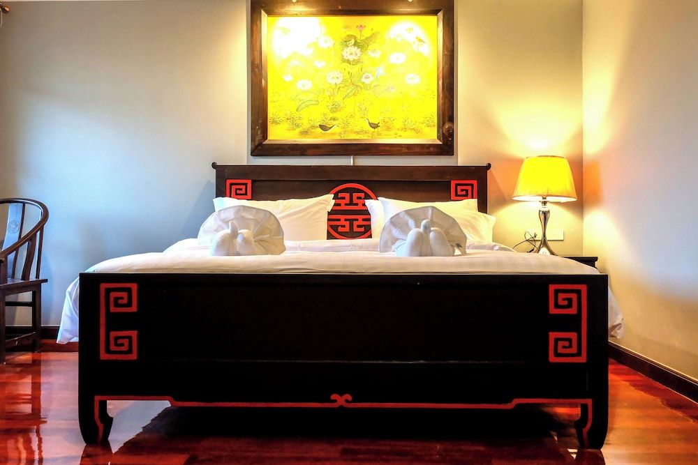 Siri Heritage Bangkok Hotel Classic Double Room, 1 King Bed, Accessible, Non Smoking 2