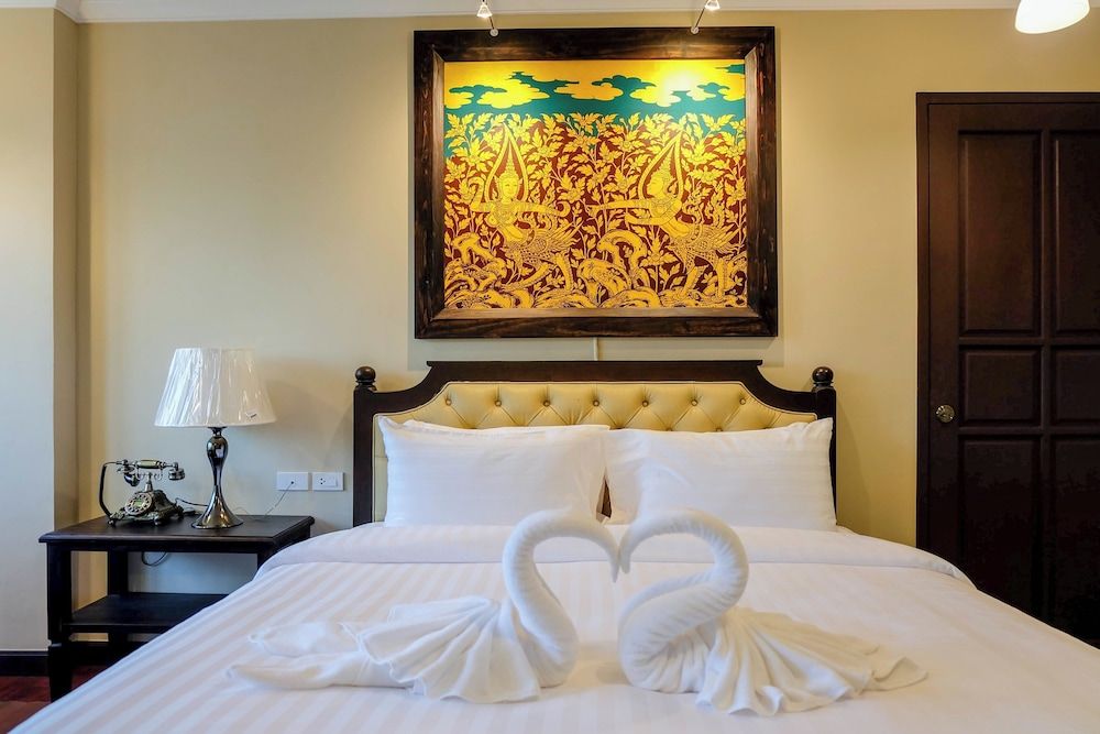 Siri Heritage Bangkok Hotel Deluxe Double Room, 1 King Bed, Accessible, Non Smoking 6