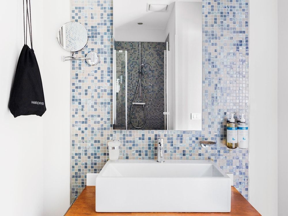 Numa Rome Vici 1 Bedroom Apartment, Sofa Bed 8