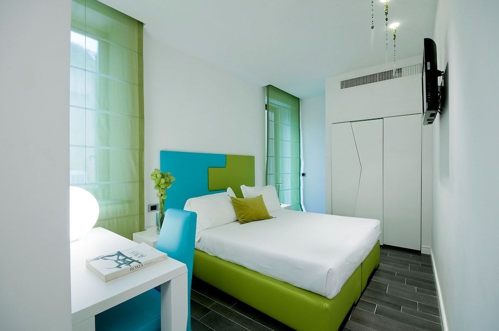 undefined Hotel De Rome 4