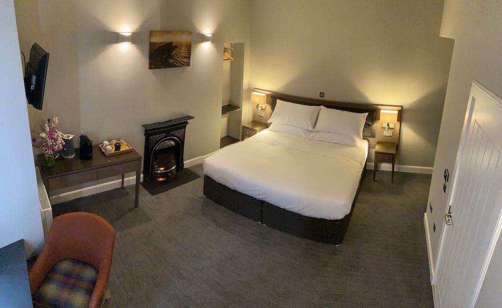 Deluxe Double Room, Ensuite, Sea View