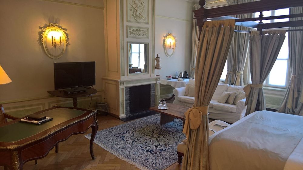 Hotel le Dixseptième Suite 2