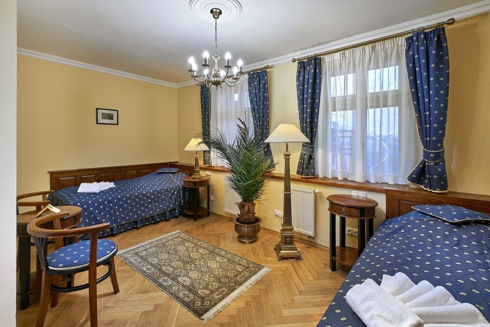 Salvator Hotel Karlovy Vary Standard Double Room 4