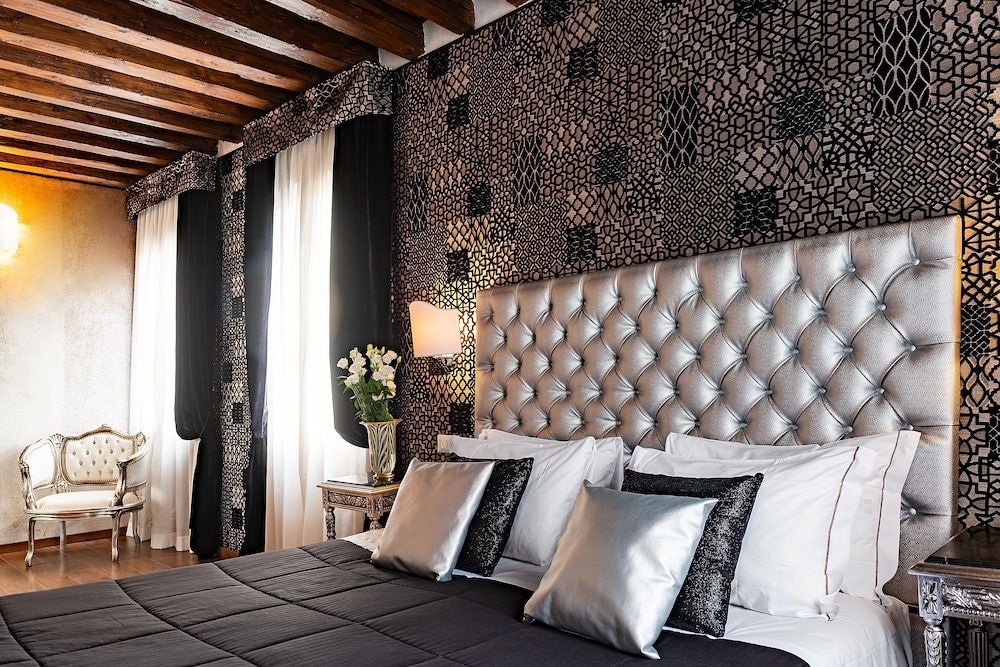 Domus Superior Superior Double or Twin Room, Canal View 4