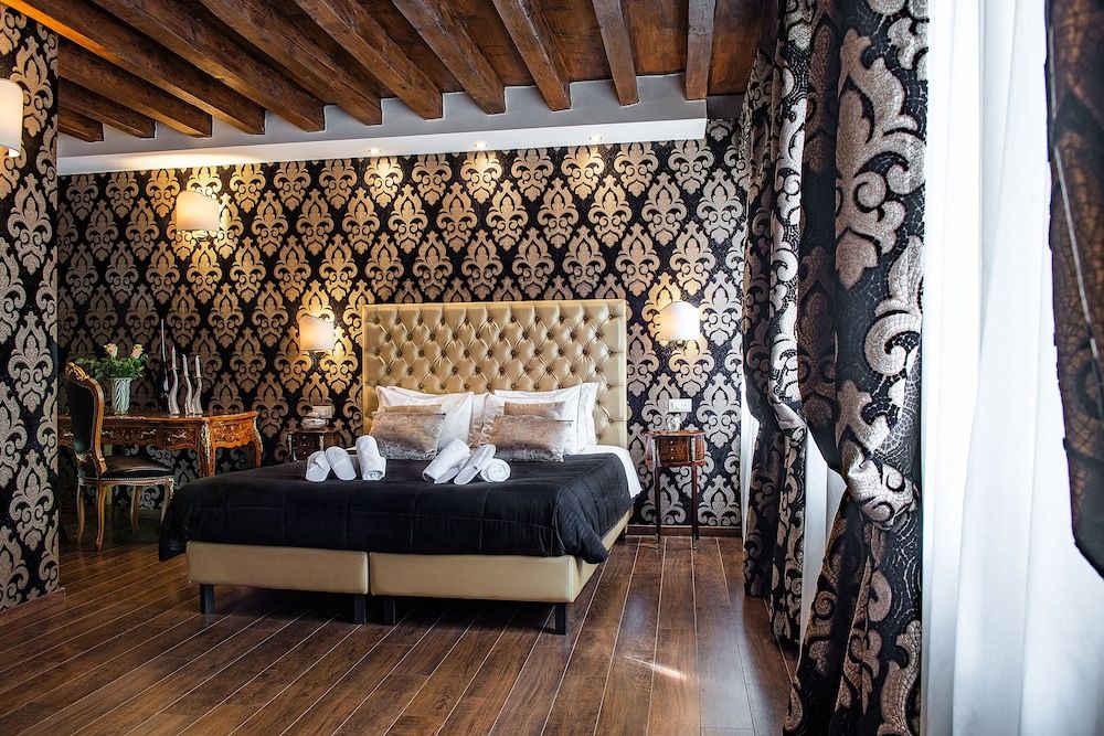 Domus Superior Superior Double or Twin Room, Canal View 7