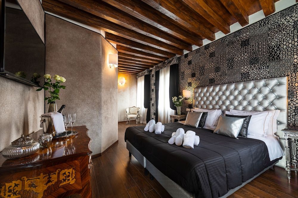 Domus Superior Superior Double or Twin Room, Canal View 8