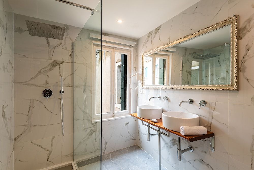 Domus Superior Superior Double or Twin Room, Canal View 23