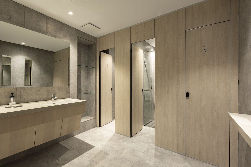 MEANDER 1948 Economy Double room shared bathroom 3