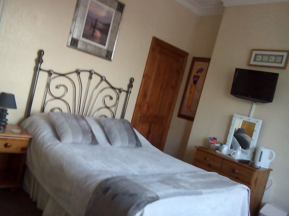 Suite, Ensuite (2 Adults and 1 Child)