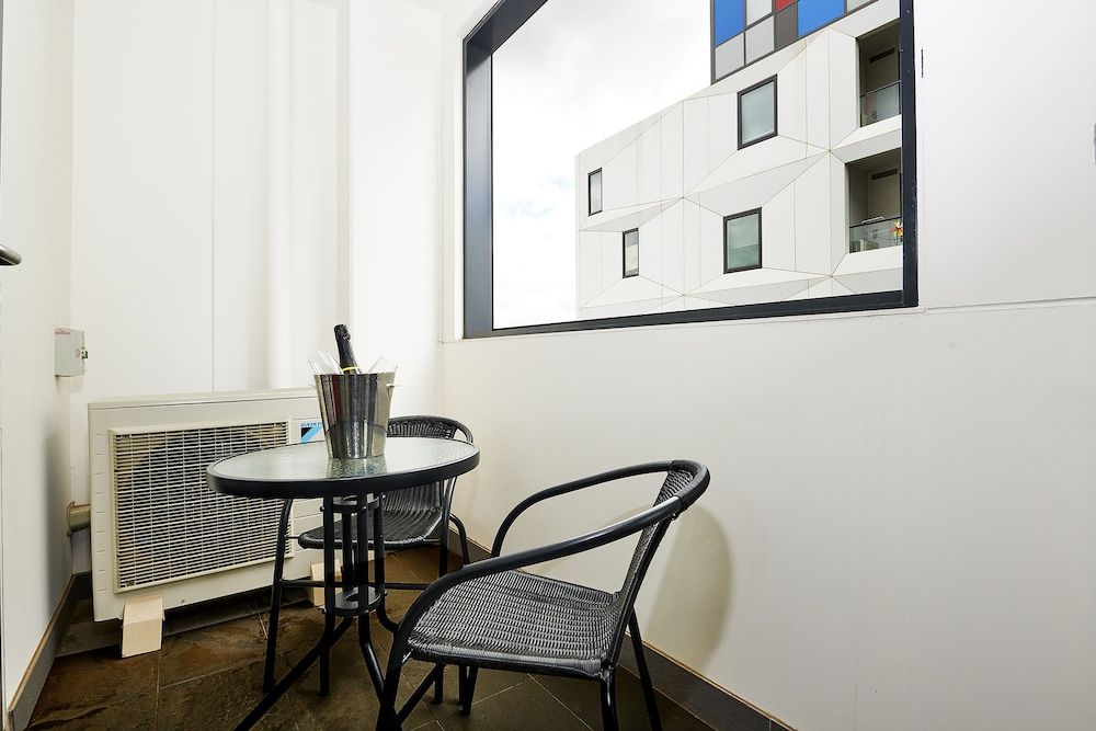 Melbourne Knox Central Apartment Hotel Standard One Bedroom Apartment 6