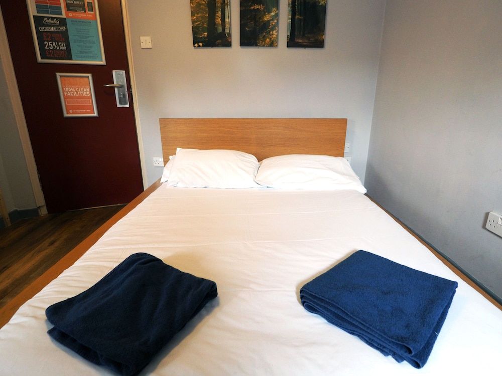 St. Christopher's Inn Edinburgh - Hostel Basic Double Room, Ensuite