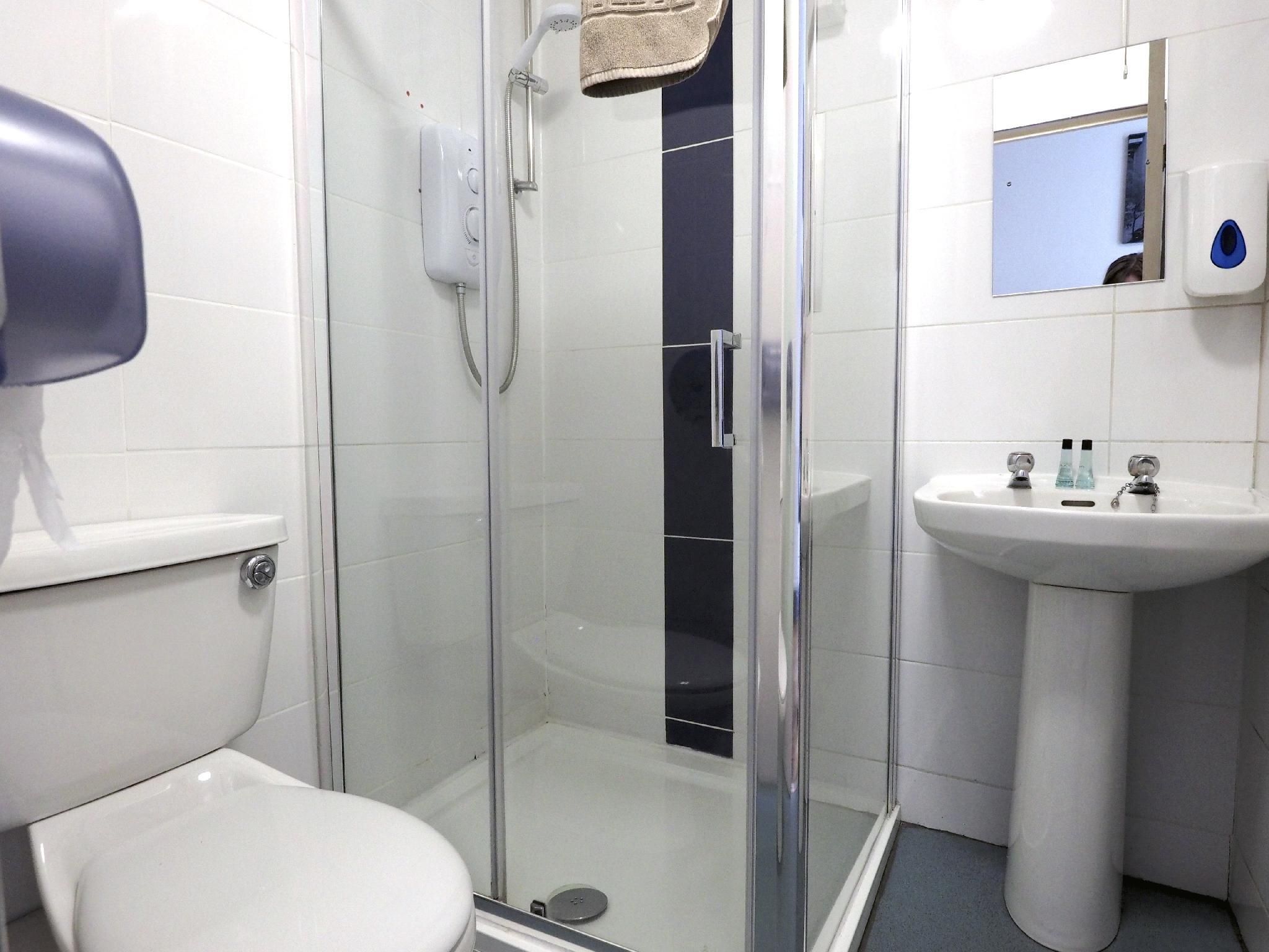 Single ensuite