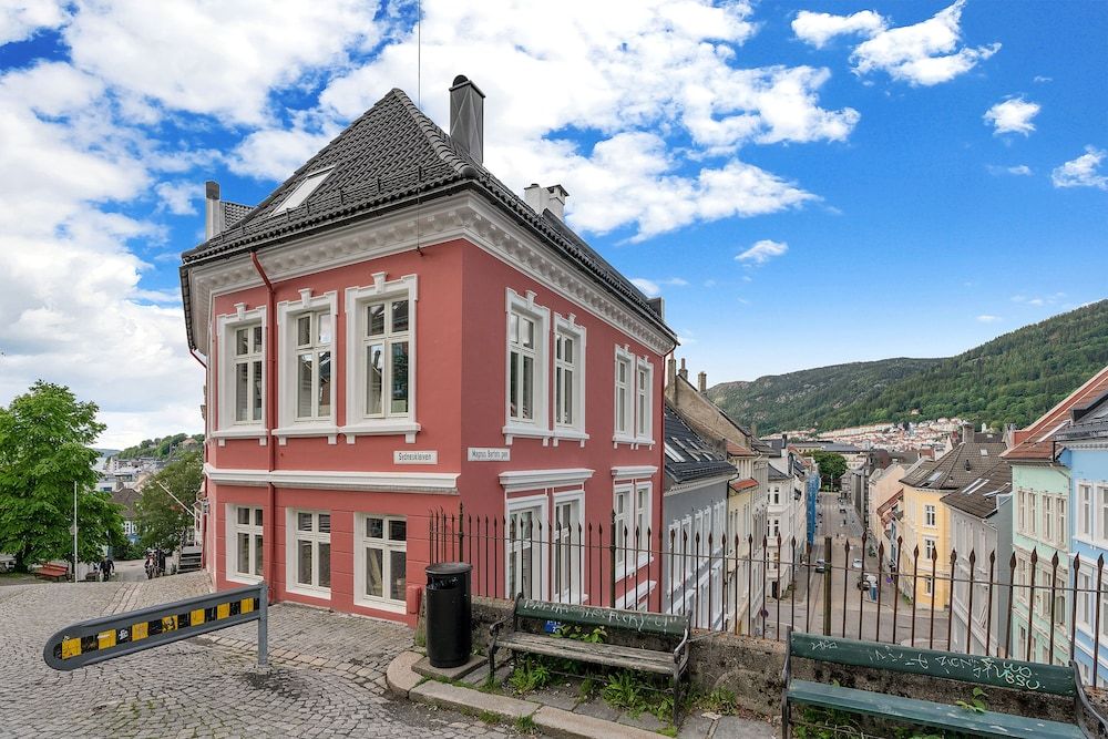 undefined Barfot Apartments 6