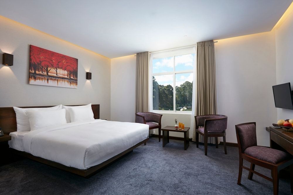 Galway Heights Hotel Deluxe Double or Twin Room, Non Smoking, Mountain View 6